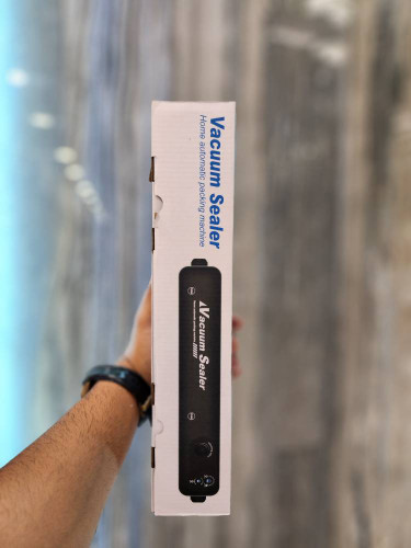 دستگاه وکیوم و پلمپ خانگی Vacuum Sealer | دستگاه بستهبندی و نگهداری مواد غذایی